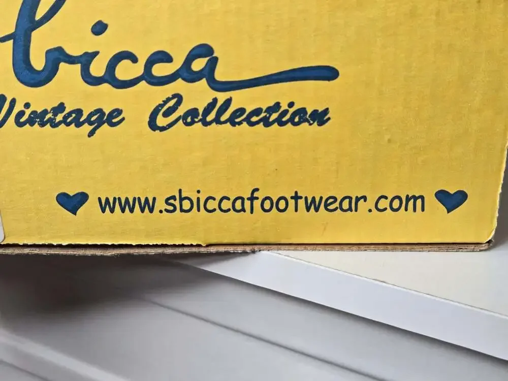 Sbicca Vintage Collection Brown Leather Ankle Strap Platform Heels Women’s 9